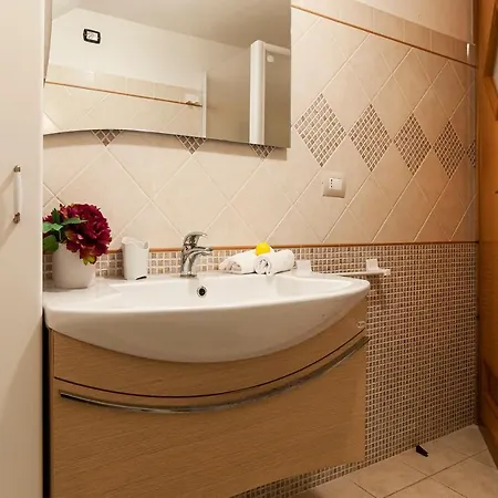 Casa Itaca 5 *
