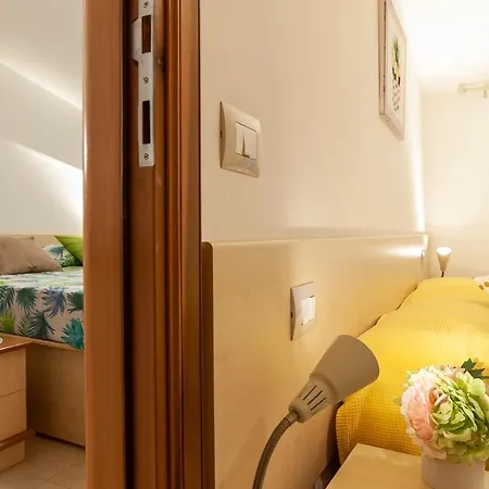 Apartment Casa Itaca 5 *